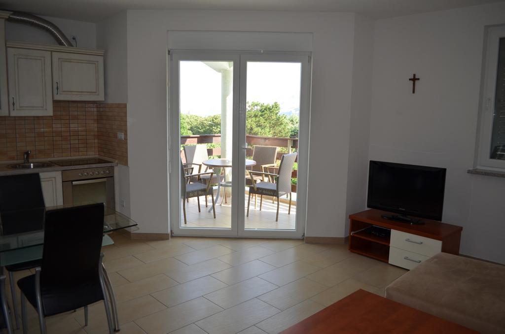 Apartments Buljan Baška Kamer foto